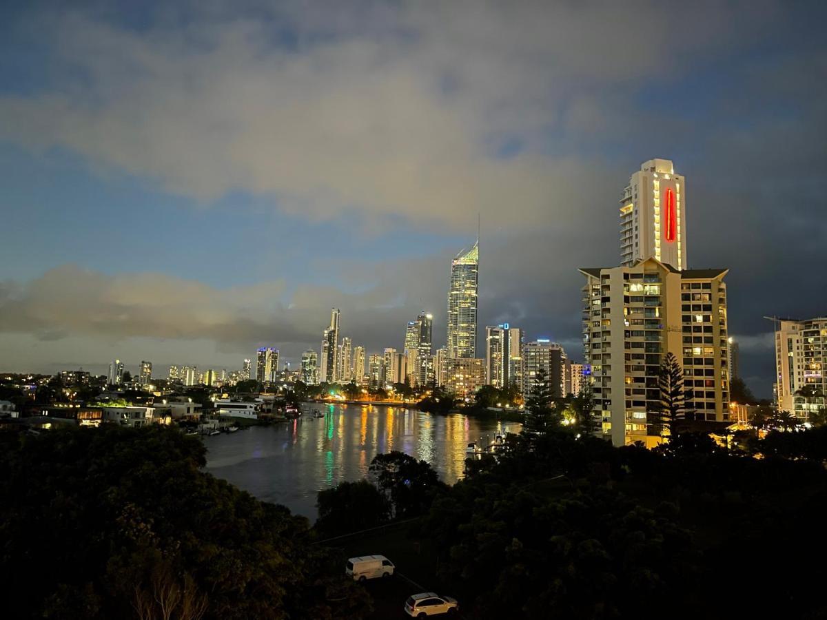 Apartamento Serenity Surfers Paradise Gold Coast Exterior foto